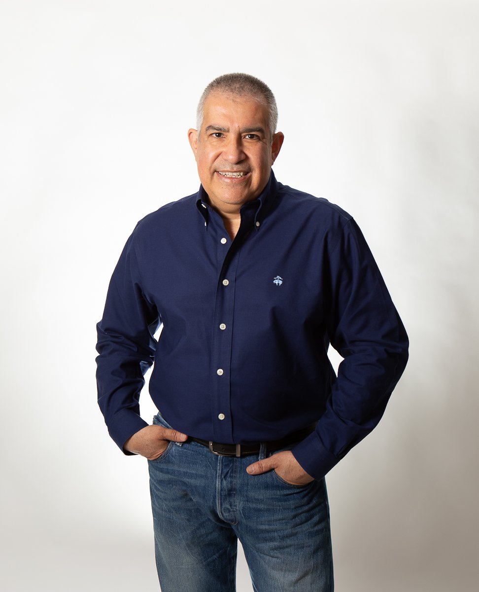 Ramón Chávez Rosas — Consultor en Comunicación Estratégica